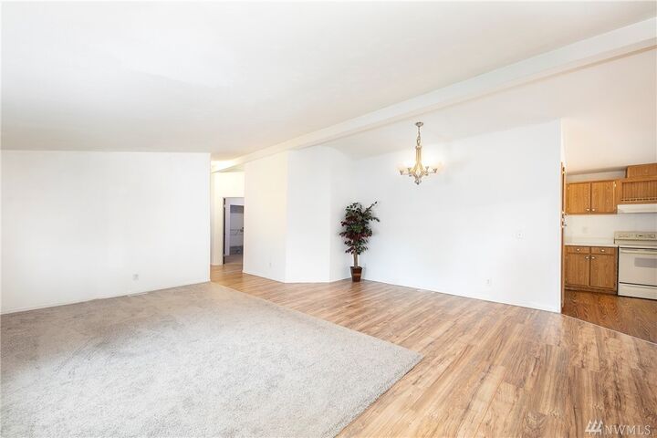 Property Photo: 12110 1st Dr SE WA 98208