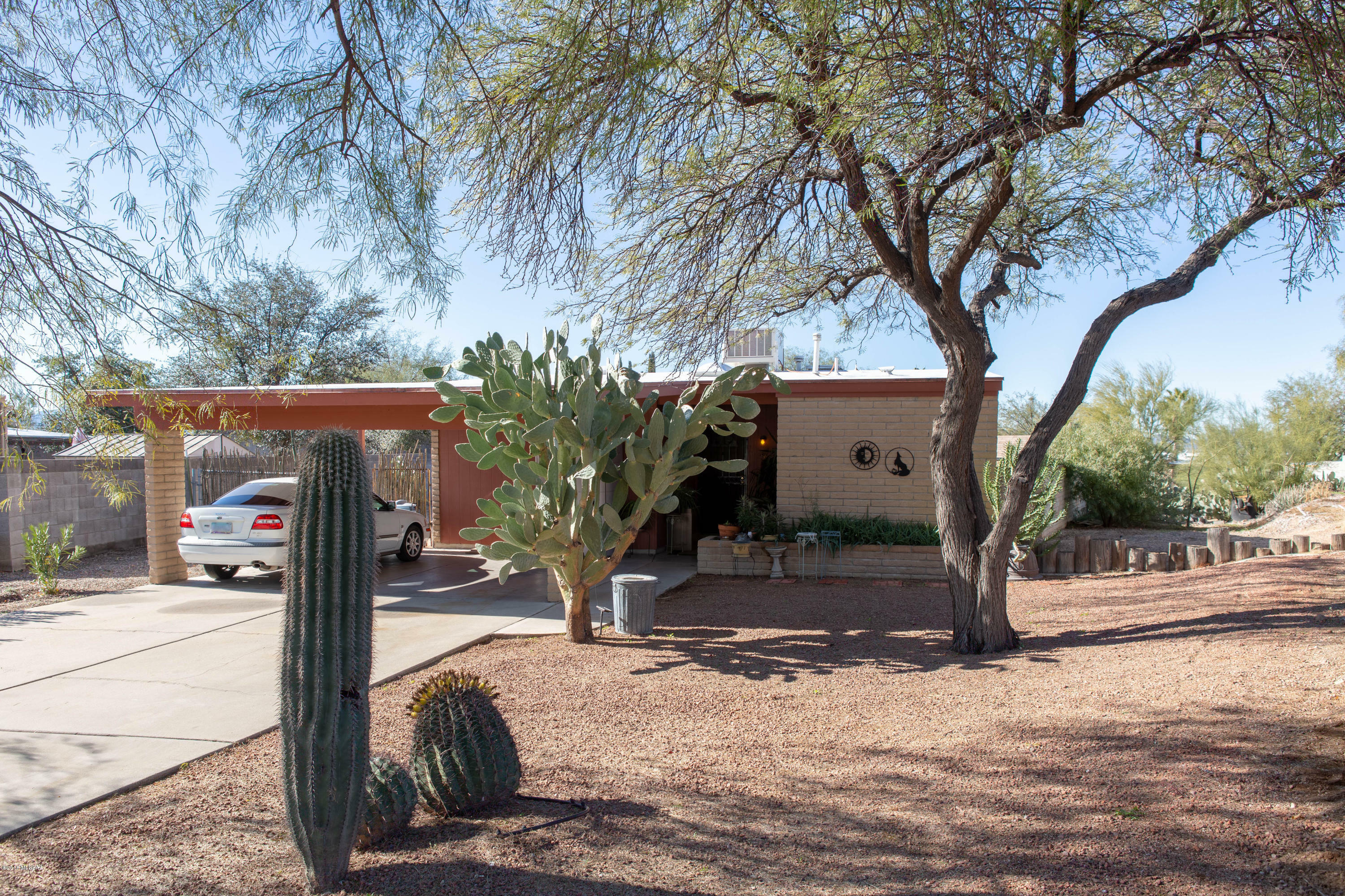 Property Photo:  6955 N Asterion Lane  AZ 85741 