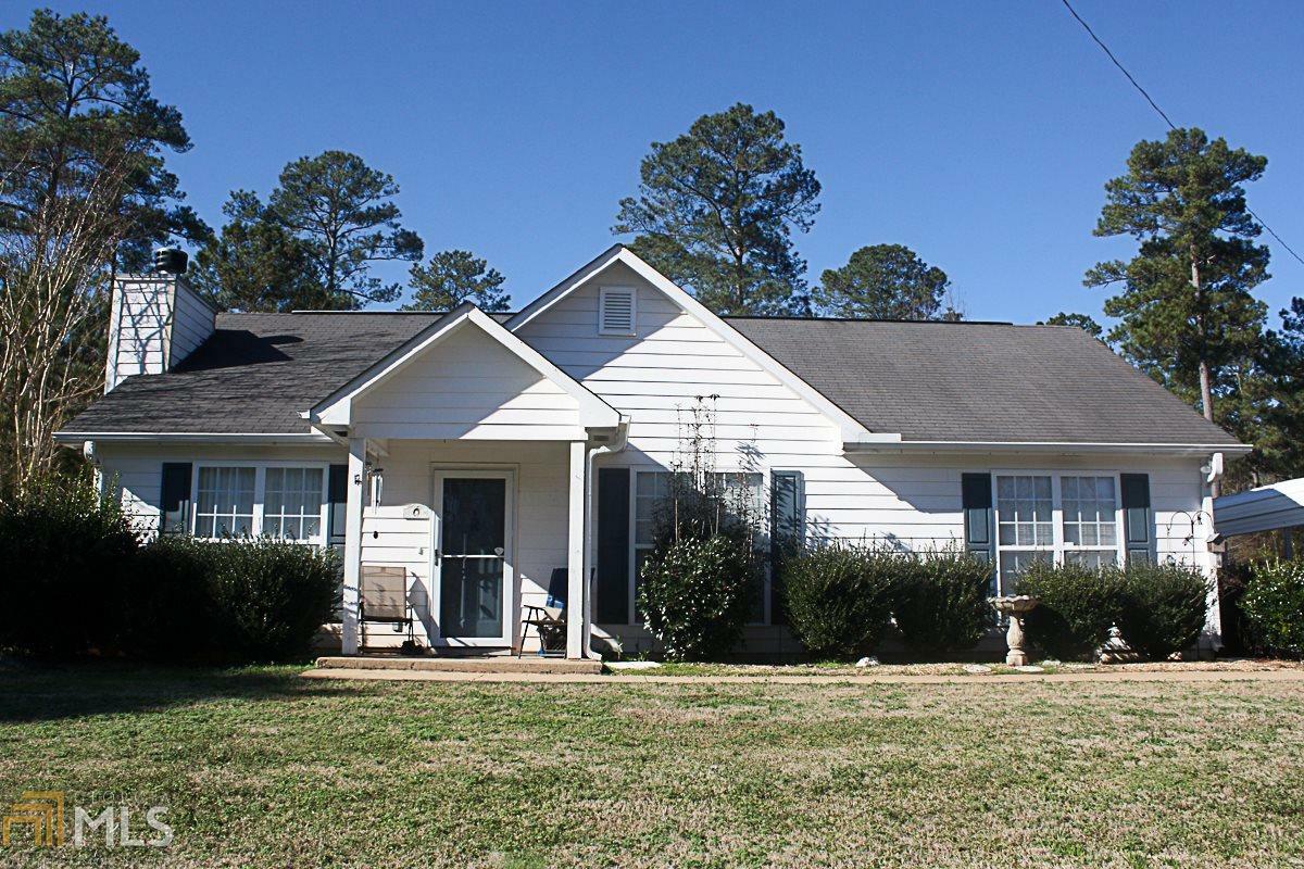 Property Photo:  207 Hill Road  GA 30240 