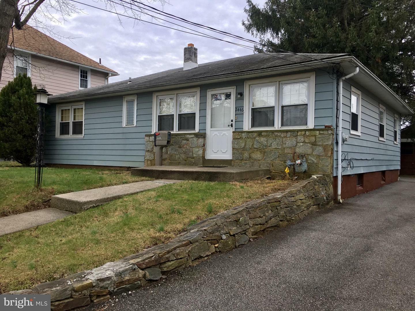 Property Photo: 2446 Kenderton Avenue PA 19001