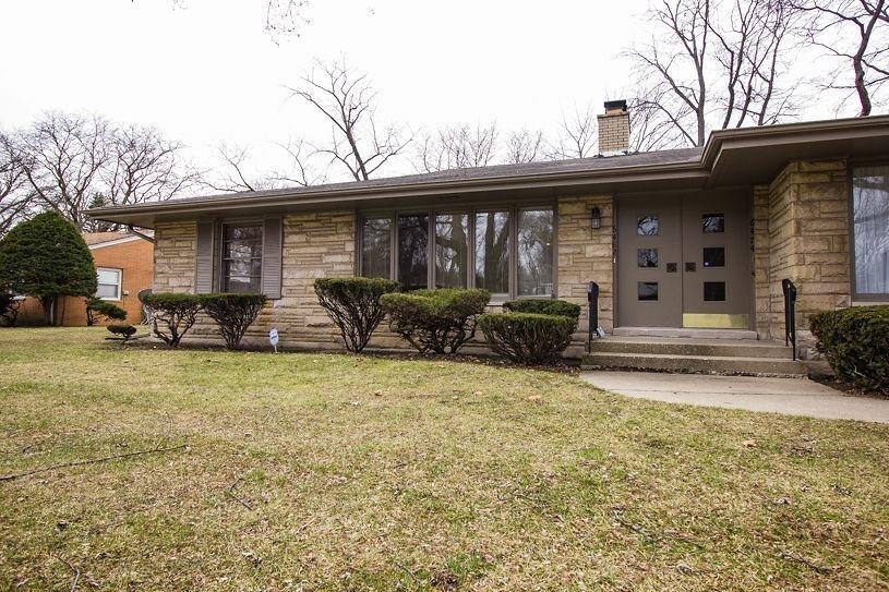 Property Photo: 6482 Taft Street IN 46410