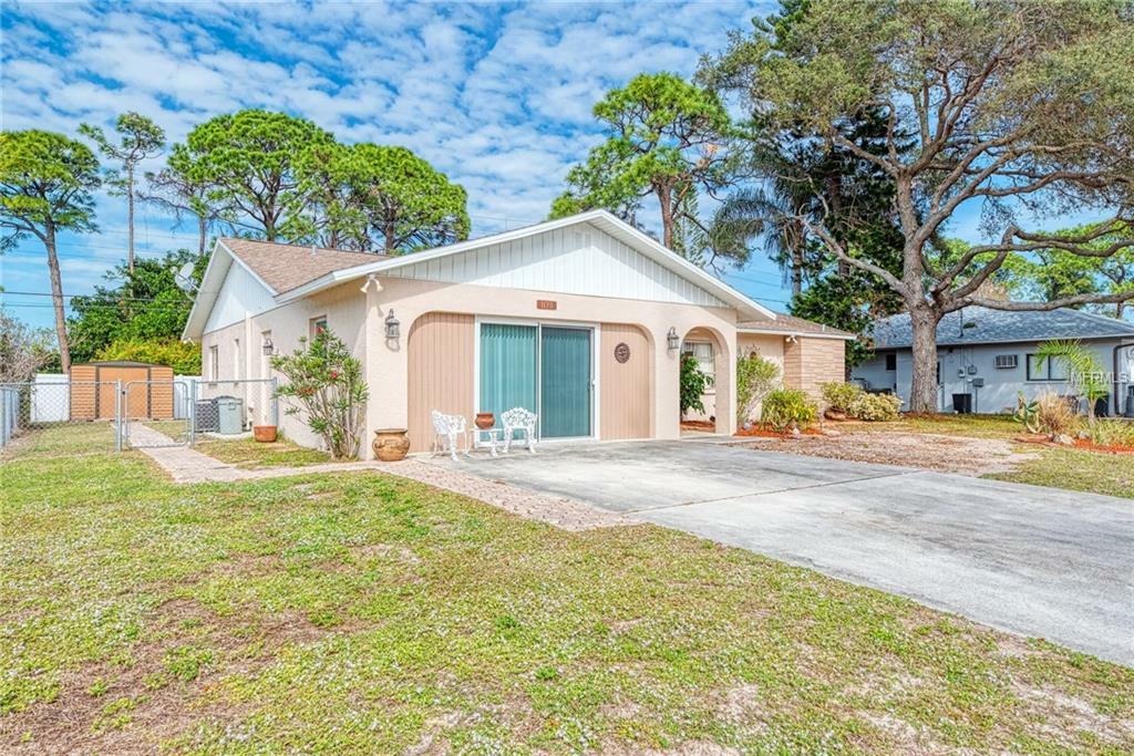 Property Photo: 1170 S Venice Boulevard FL 34293
