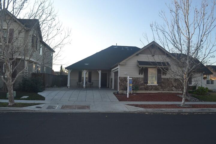 1734 Campos Avenue  Woodland CA 95776 photo
