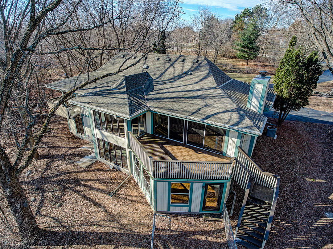 Property Photo: N3w31717 Twin Oaks Dr WI 53018