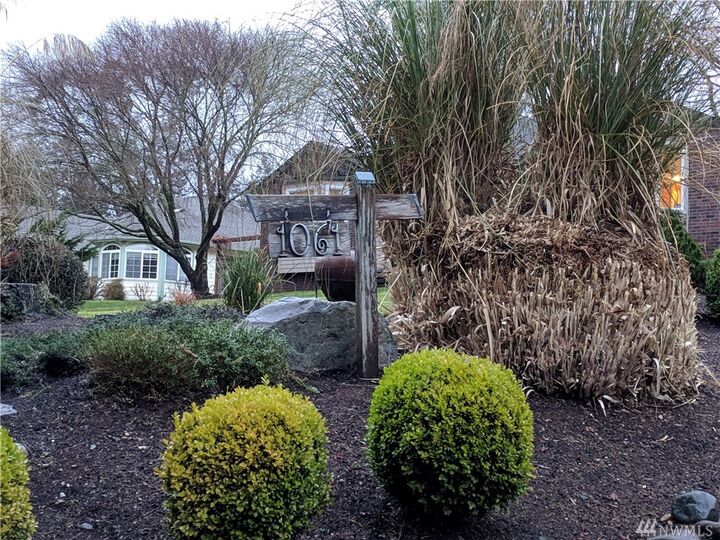 Property Photo: 1061 Paiute Trail WA 98333