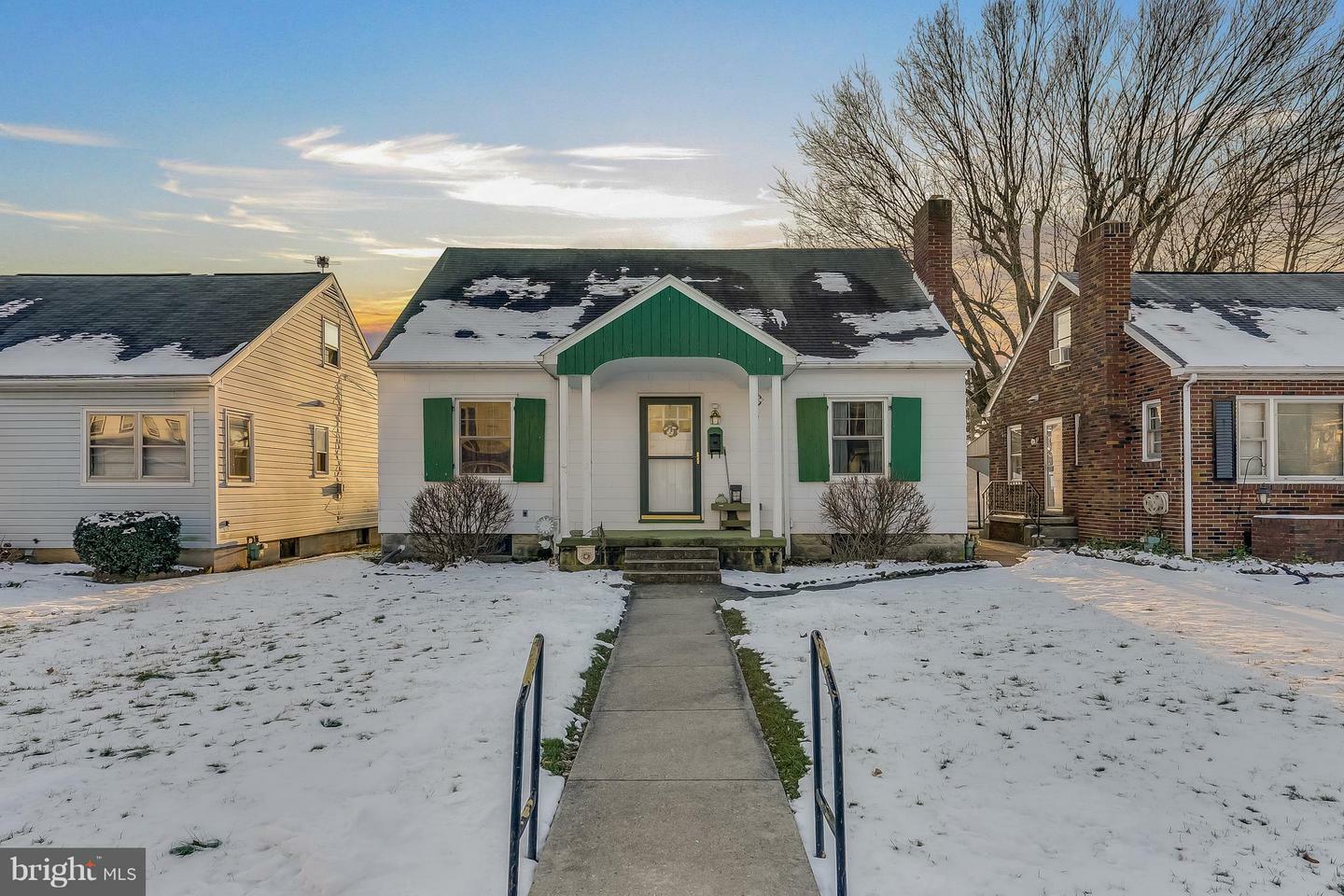 Property Photo:  425 S Franklin Street  PA 17331 