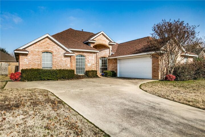 15 Zachary Court  Mansfield TX 76063 photo