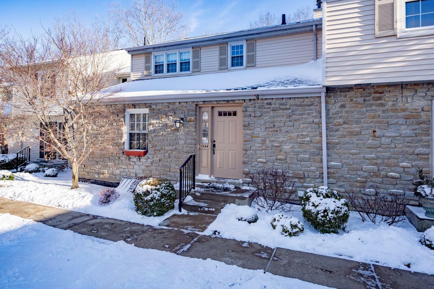 Property Photo:  1344 Pennsbury Drive  OH 45238 