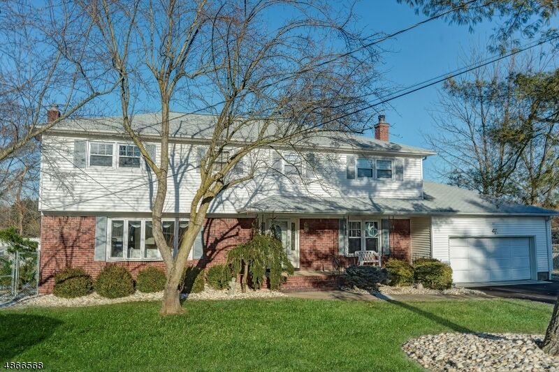 Property Photo:  53 Mohican Dr  NJ 07090 