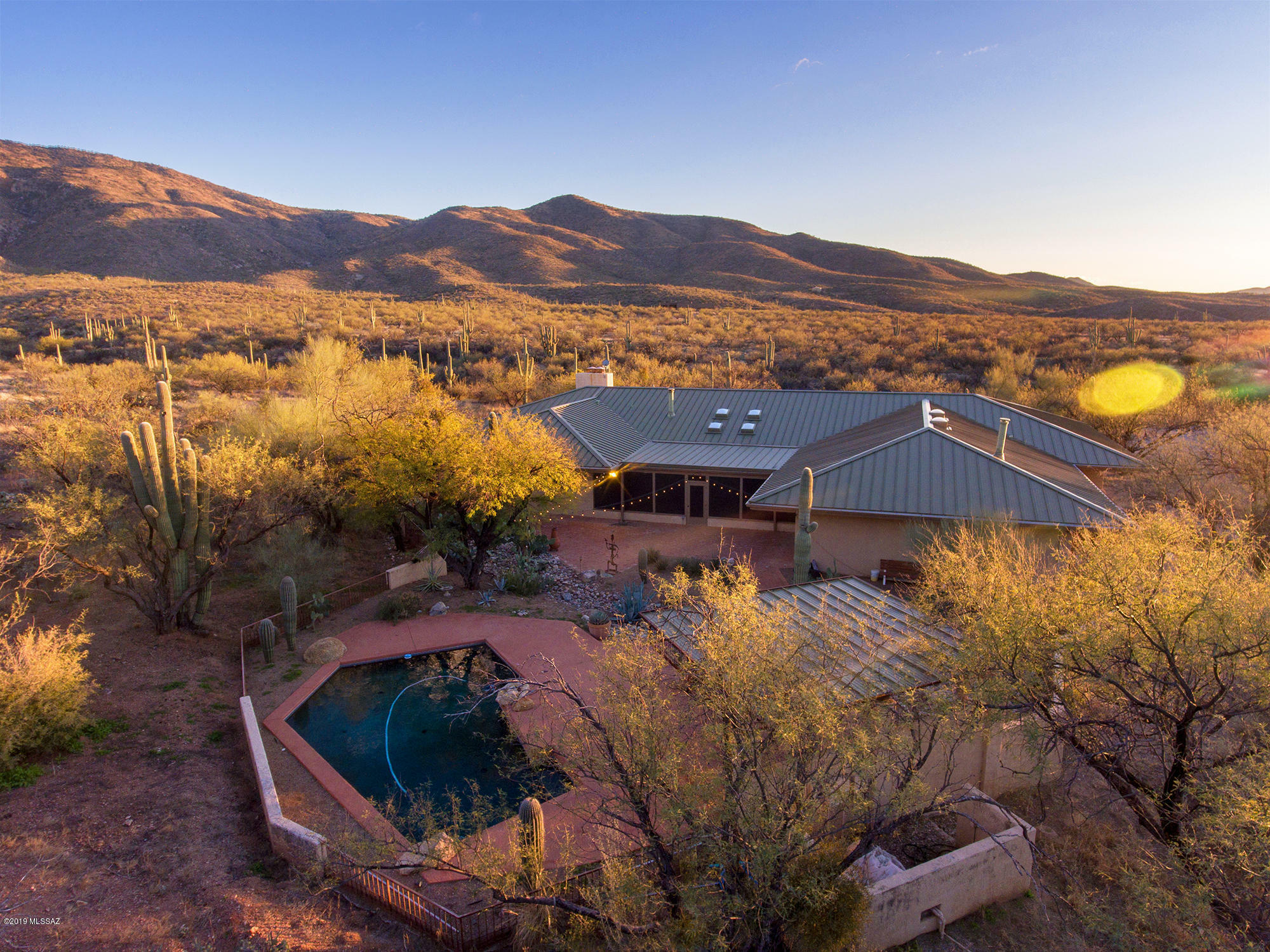 Property Photo:  18620 E Cactus Hill Road  AZ 85641 