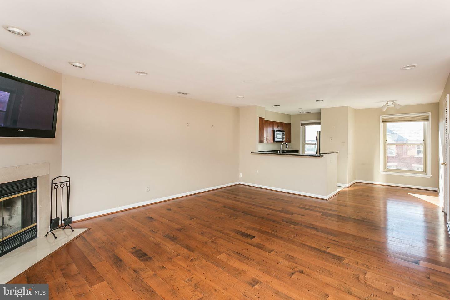 Property Photo:  911 S Charles Street 310  MD 21230 
