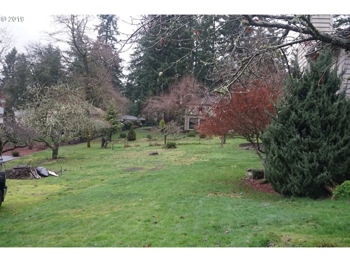 3213 SW Caraway(West Of) Ct  Portland OR 97219 photo