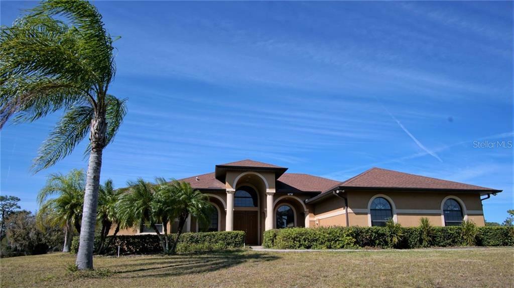 Property Photo: 29325 Saddlebag Trail FL 34251