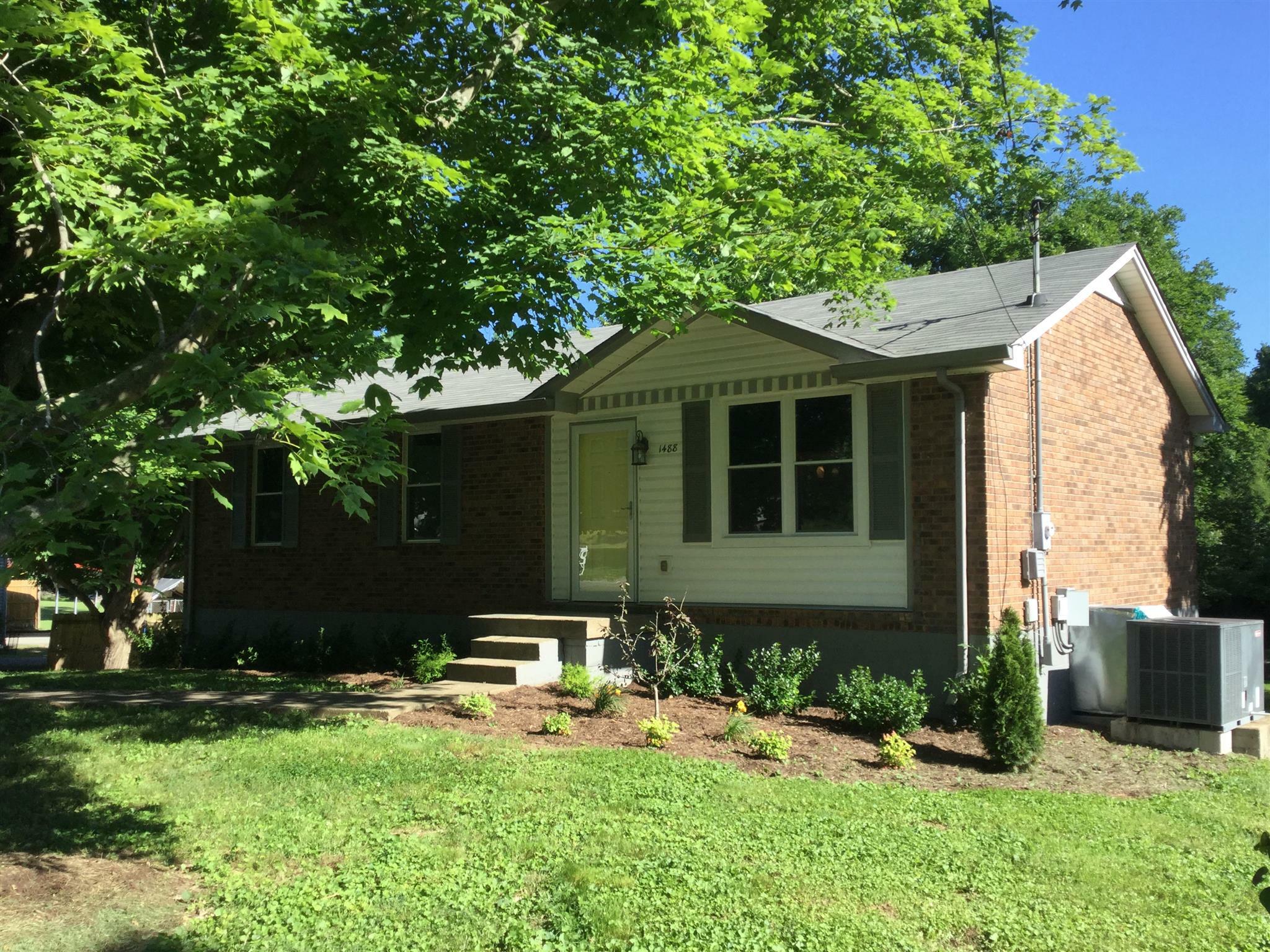 Property Photo:  1488 Valley Ridge Dr W  TN 37066 