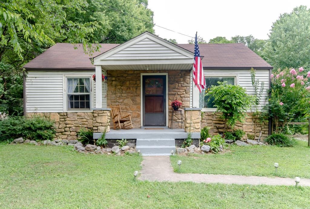 Property Photo:  2531 Flamingo Dr  TN 37207 