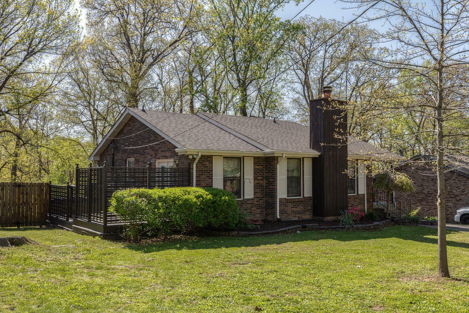 Property Photo:  928 Wemberton Dr  TN 37214 