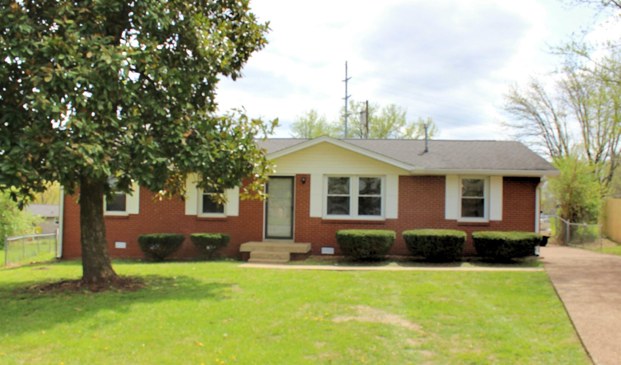 Property Photo:  107 Fischer Ct  TN 37172 