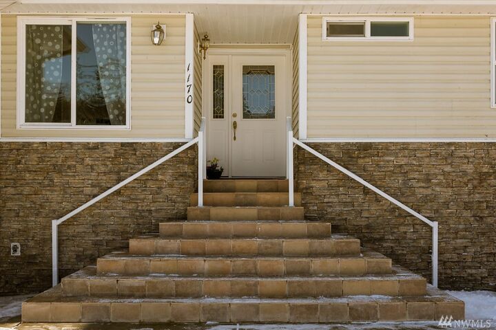 1170 Lockwood Dr  Coupeville WA 98239 photo