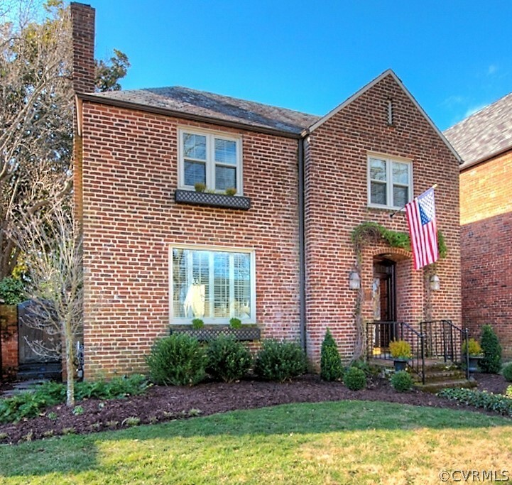 Property Photo:  4115 Hanover Avenue  VA 23221 