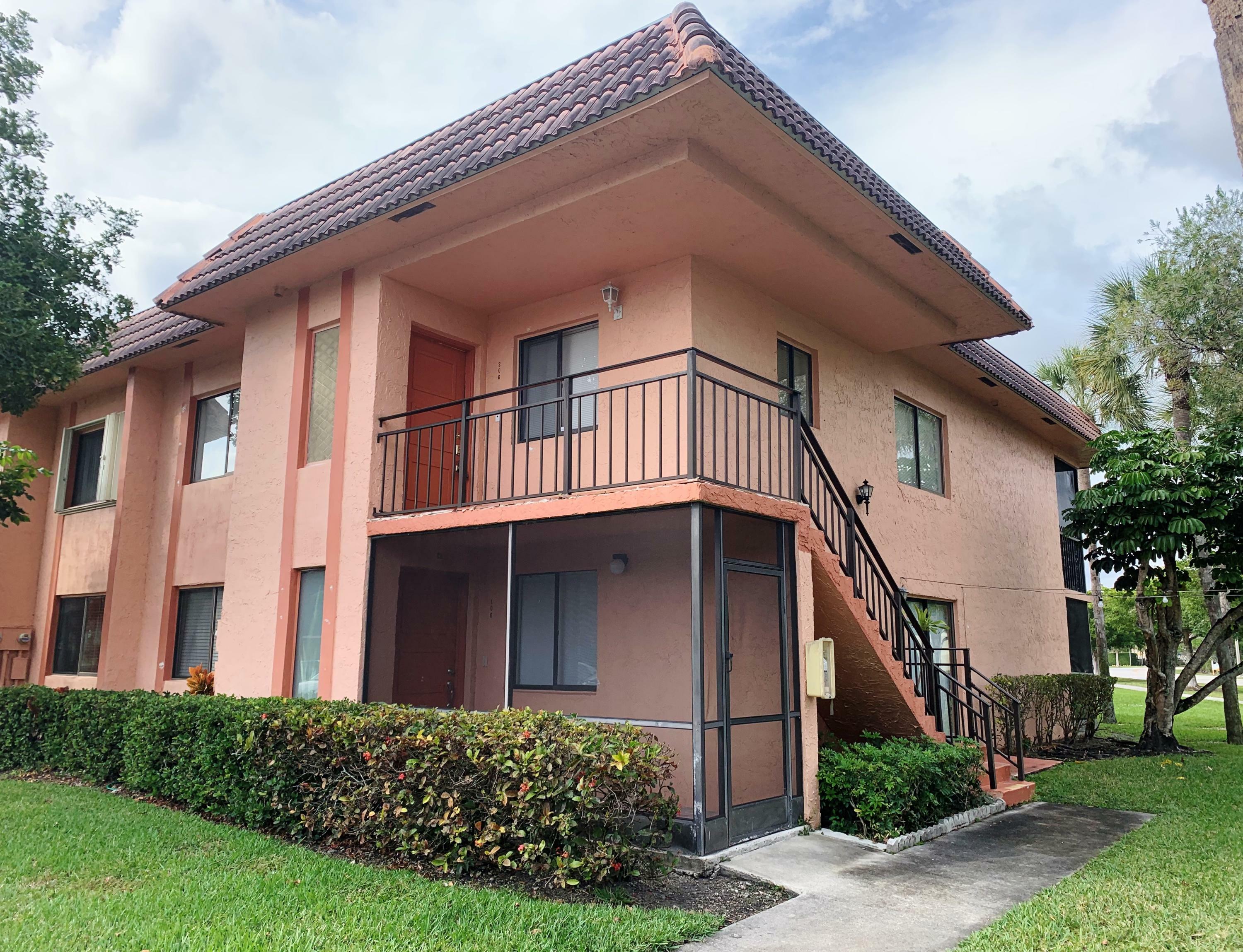 Property Photo:  231 Lakeview Drive 206  FL 33326 