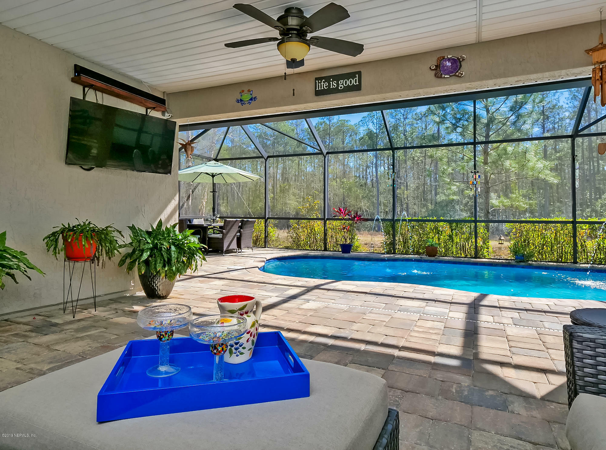 Property Photo:  220 Ellsworth Cir  FL 32259 