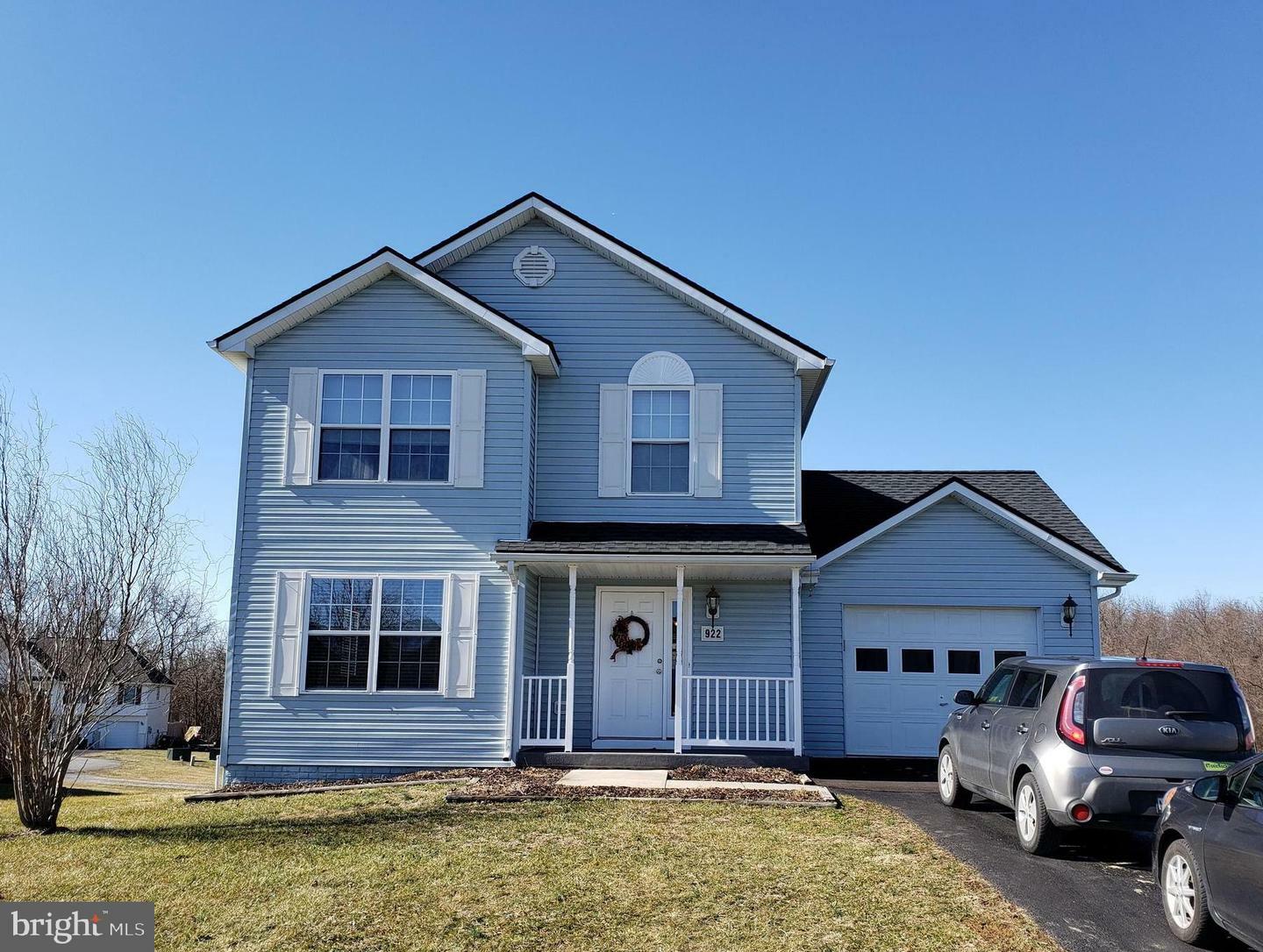 Property Photo: 922 Oak Lee Drive WV 25438