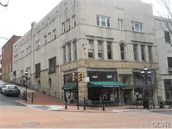 Property Photo: 79 West Market Street Apartment L PA 18018