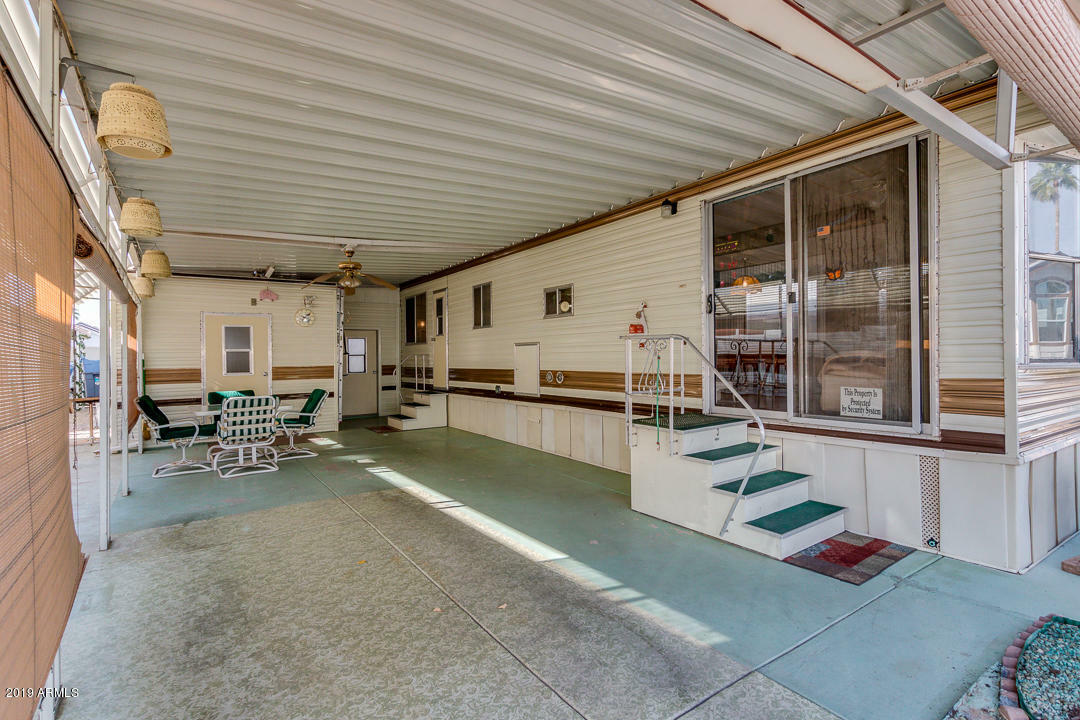 Property Photo: 126 S Sioux Drive 135 AZ 85119