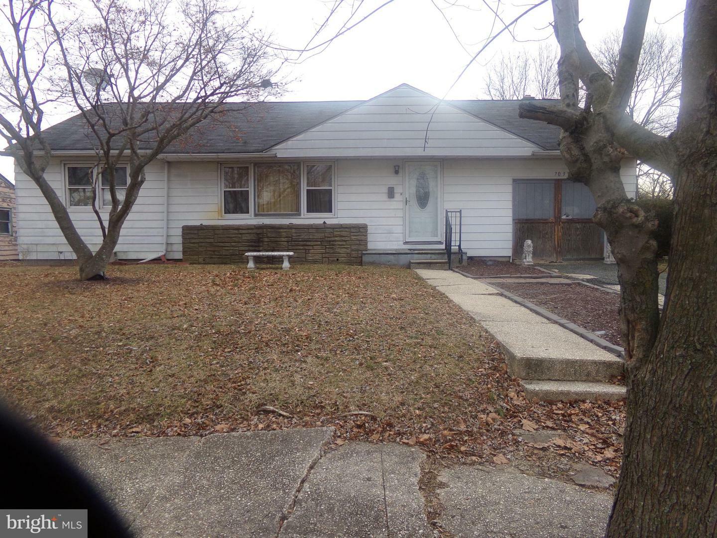 709 Embassy Terrace  Vineland NJ 08360 photo