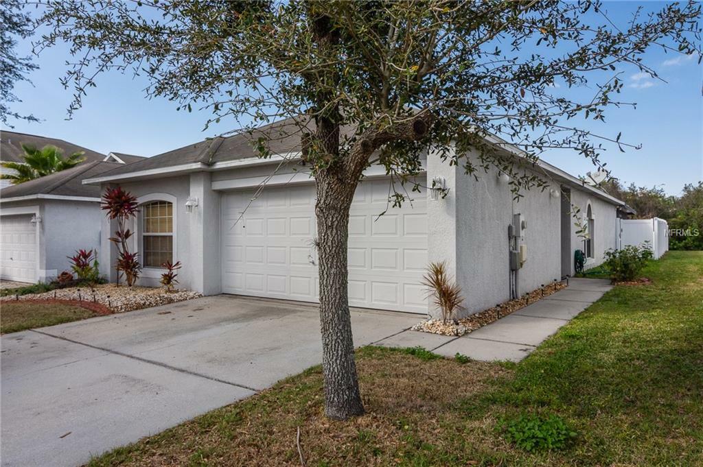 Property Photo: 13509 Padron Court FL 33579