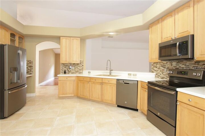 Property Photo:  5130 Mayfair Park Court  FL 33647 