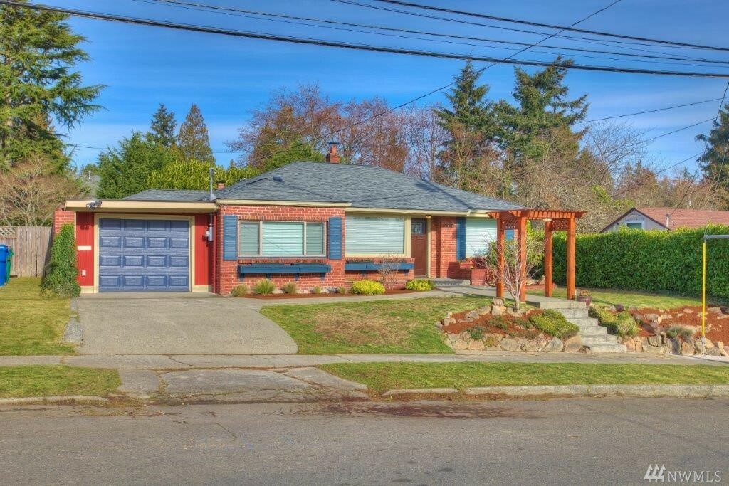 Property Photo: 3516 SW 108th St WA 98146