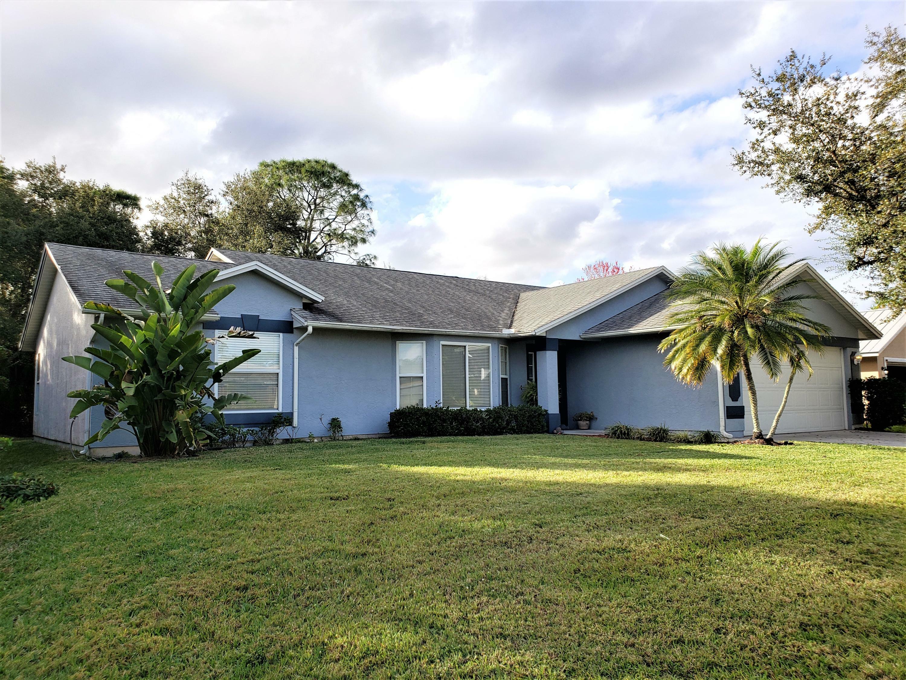 Property Photo:  2270 SW Lawrence Street  FL 34953 