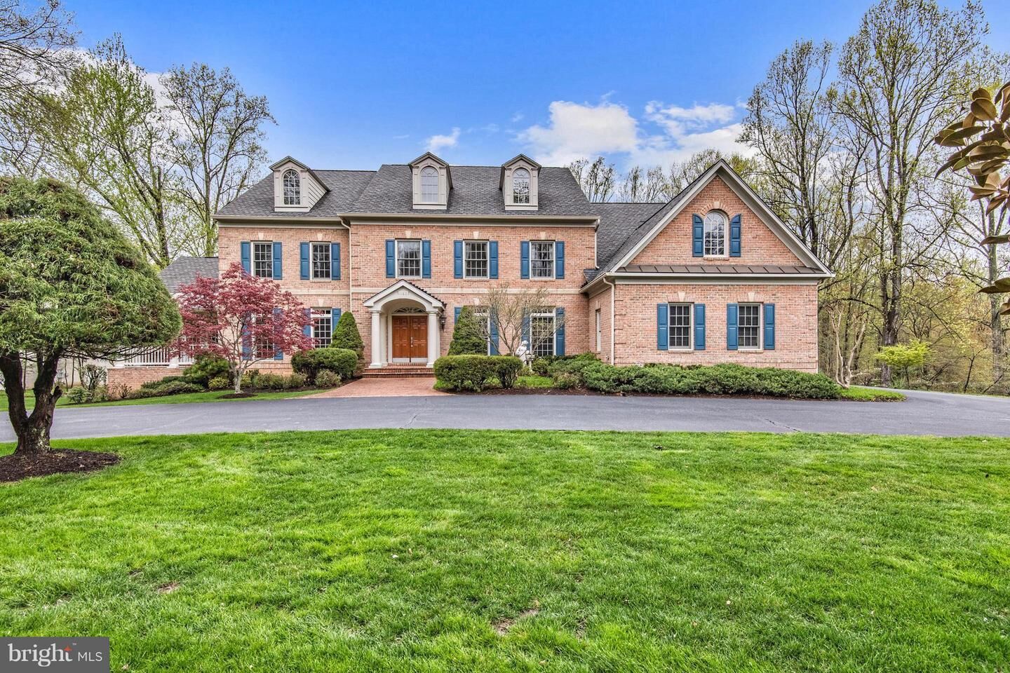 Property Photo: 1182 Old Tolson Mill Road VA 22102
