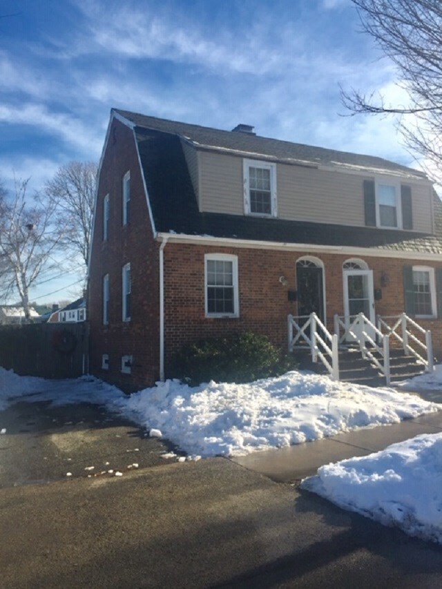 Property Photo: 191 Crescent Way NH 03801
