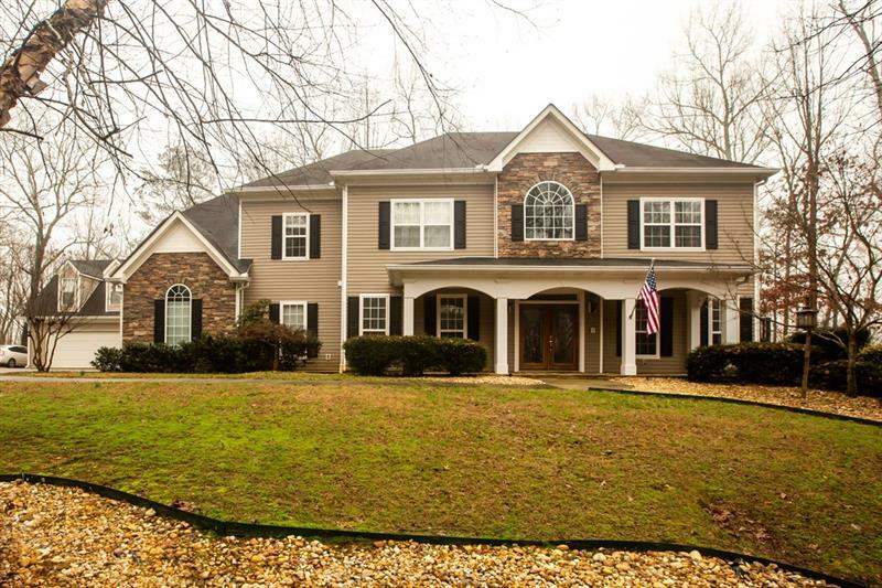 Property Photo: 5464 W Chapel Hill Road 30135
