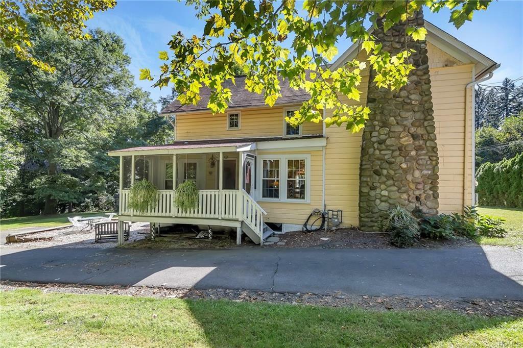 Property Photo:  109 West Clarkstown Road  NY 10956 