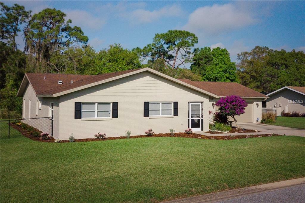 Property Photo:  5726 Timber Lake Drive  FL 34243 