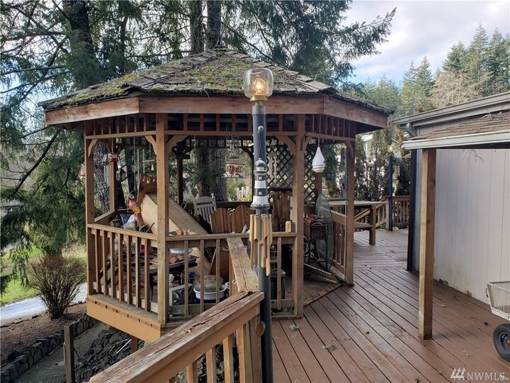 Property Photo: 90 E Panoroma Wy WA 98546
