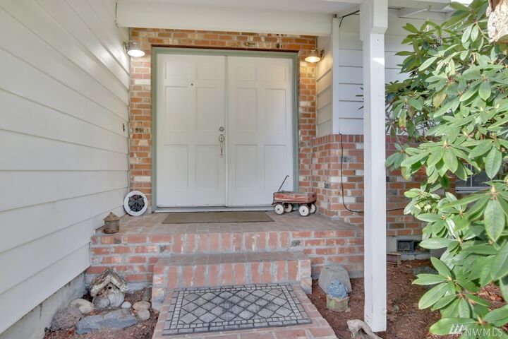 Property Photo: 5501 141st St E WA 98373