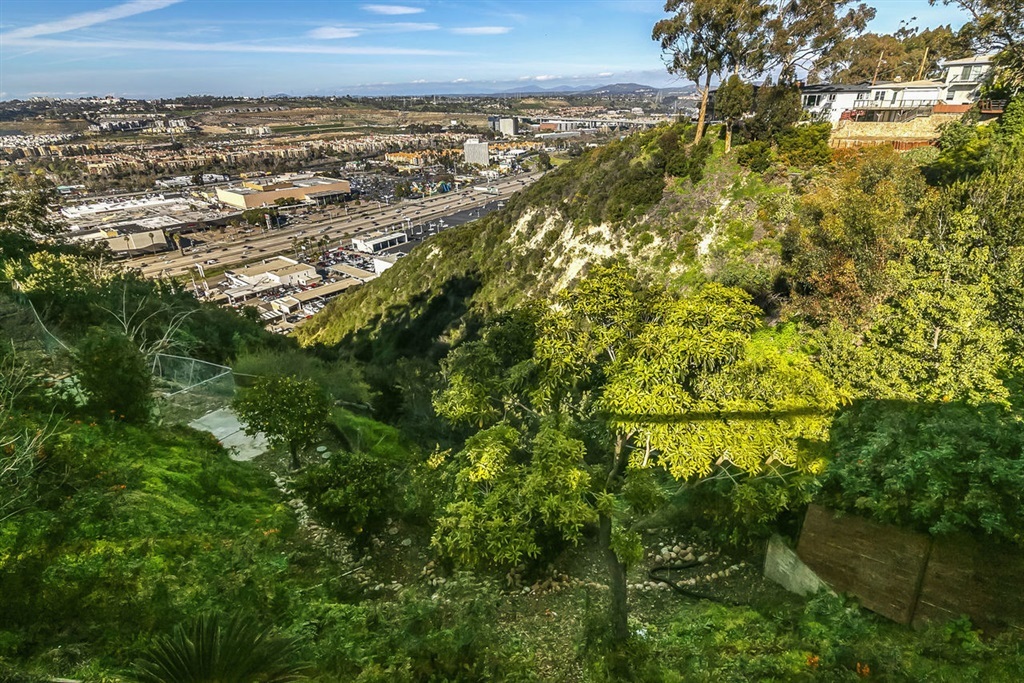 Property Photo: 1720 Mission Cliff Dr CA 92116