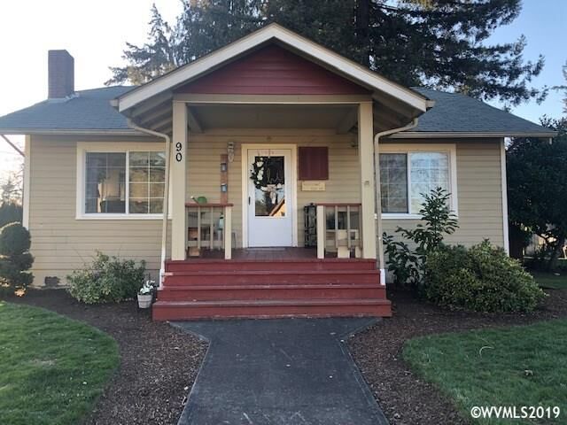 Property Photo: 90 S 6th St OR 97351