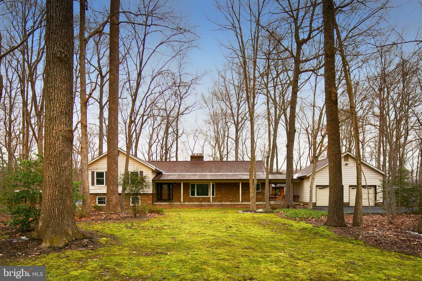 Property Photo:  8508 Shadeway Place  VA 22153 