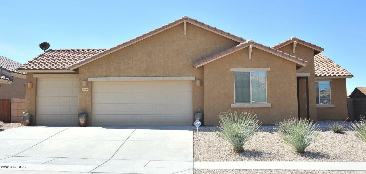 Property Photo:  7600 S Dark Sands Drive  AZ 85757 