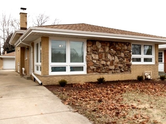 Property Photo: 8926 South Mozart Avenue IL 60805