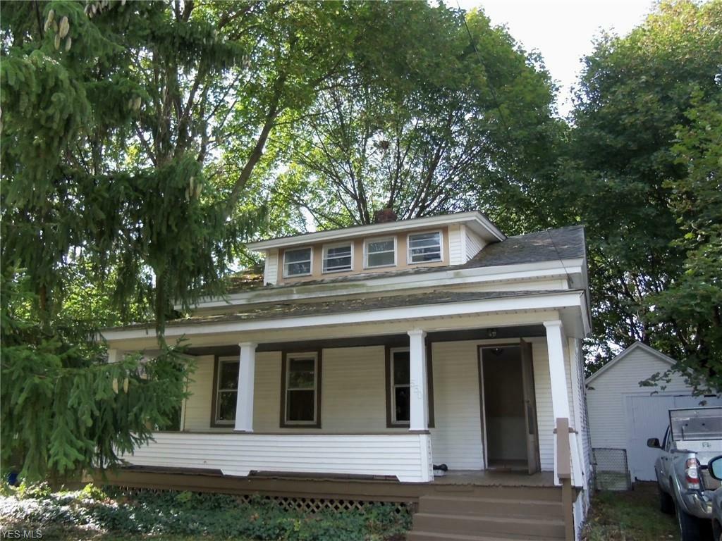 Property Photo:  550 Fairchild Avenue  OH 44240 