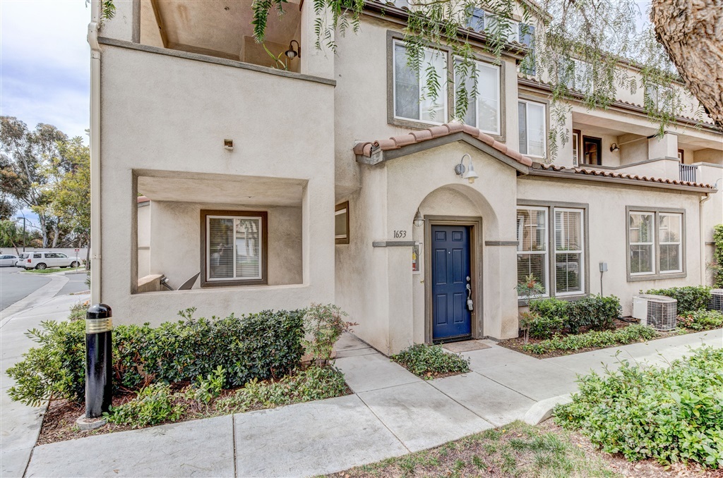 Property Photo:  1653 Paseo Aurora  CA 92154 