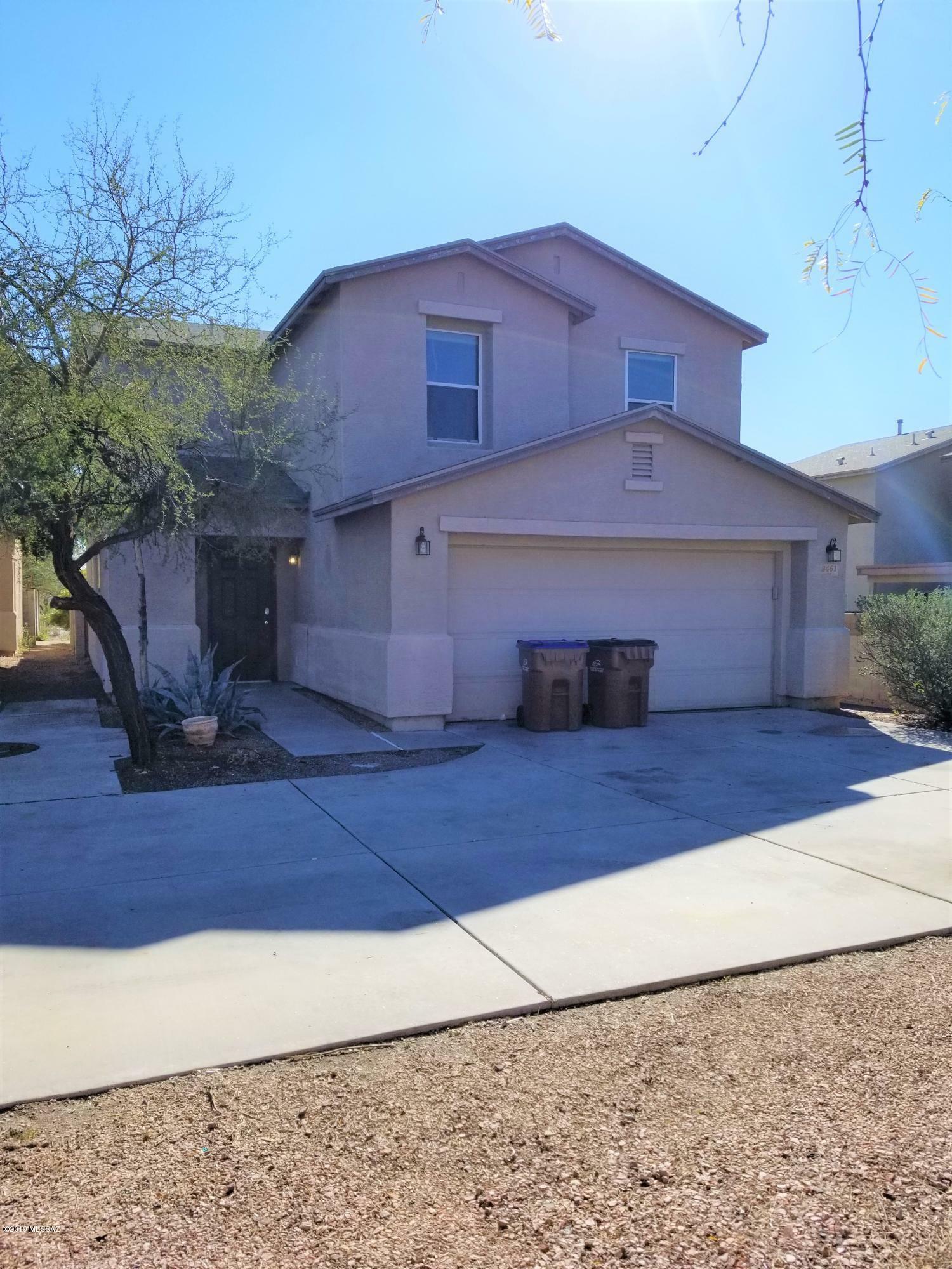 Property Photo:  8461 N Placita De La Manzana  AZ 85742 