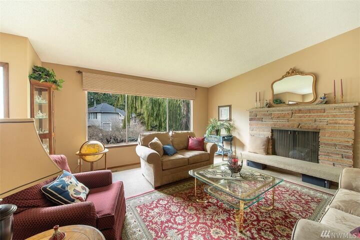 Property Photo:  23823 86th Ave W  WA 98026 