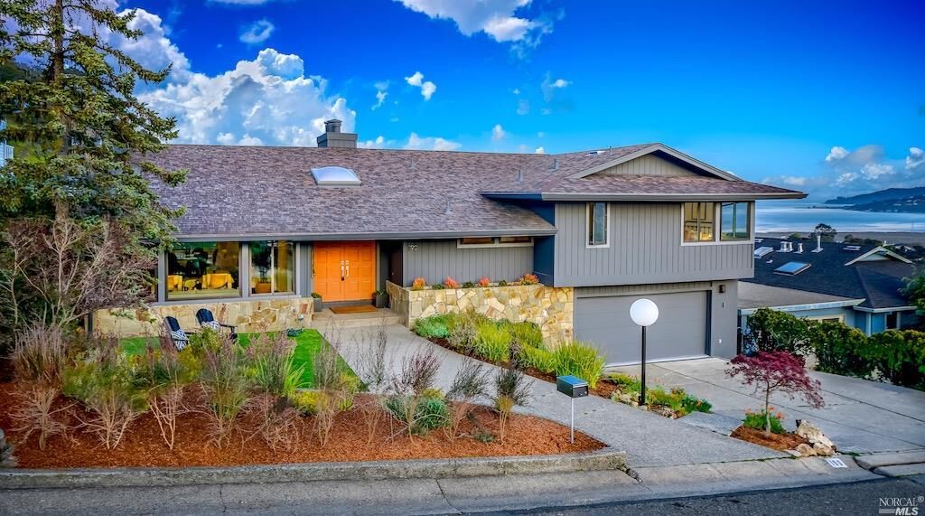 Property Photo: 190 Via La Paz CA 94904